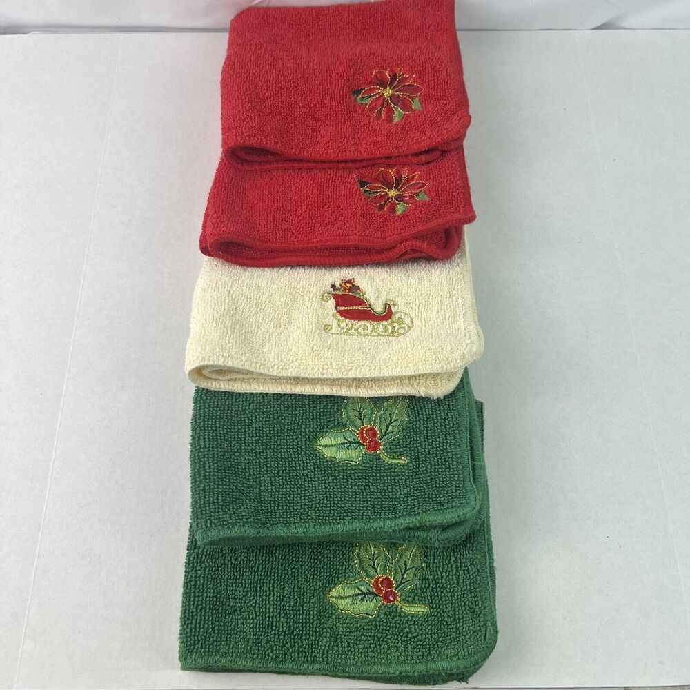 Christmas Decor Lot Of 5 Wash Rags Cloth Poinsettia Holly And Sled